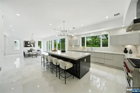 44 Floral Terrace Tenafly NJ 07670