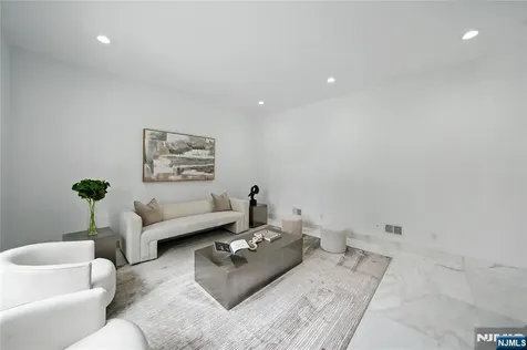 44 Floral Terrace Tenafly NJ 07670