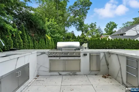 44 Floral Terrace Tenafly NJ 07670