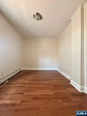 69 Miller Avenue Elmwood Park NJ 07407