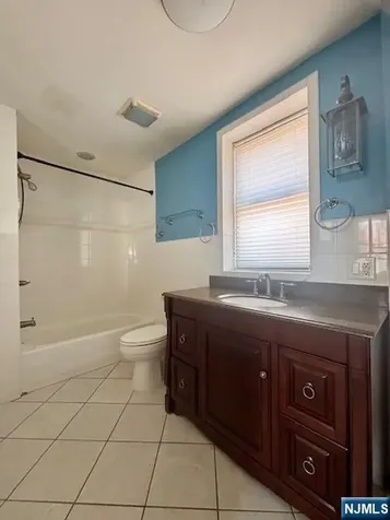 69 Miller Avenue Elmwood Park NJ 07407