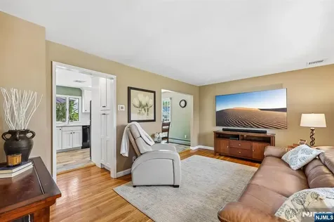 488 Dorchester Road Ridgewood NJ 07450