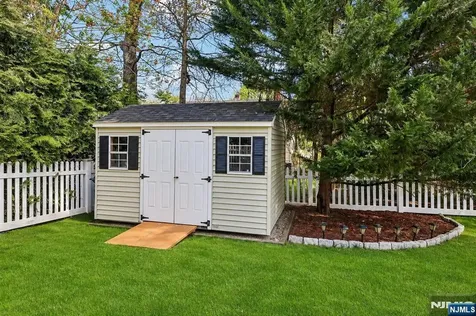 488 Dorchester Road Ridgewood NJ 07450
