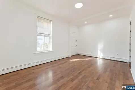 21 Central Avenue Tenafly NJ 07670