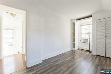21 Central Avenue Tenafly NJ 07670