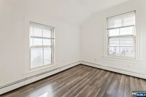 21 Central Avenue Tenafly NJ 07670