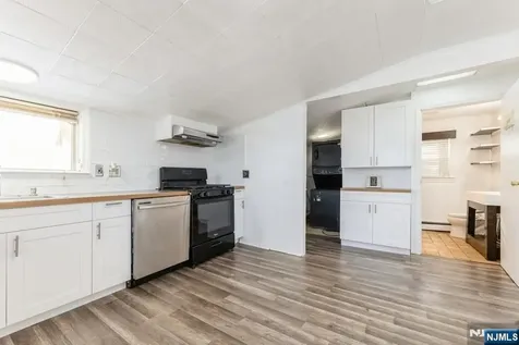 21 Central Avenue Tenafly NJ 07670