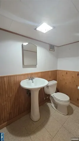 446 Maple Hill Drive Hackensack NJ 07601