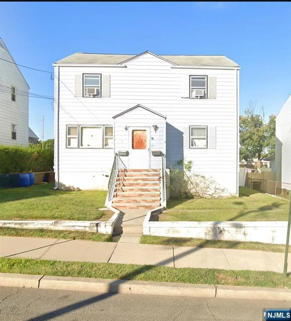 546 Lafayette Avenue Passaic NJ 07055