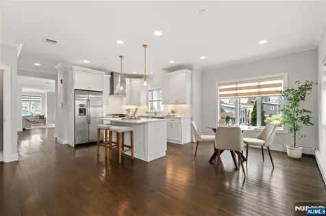519 Walnut Street Fort Lee NJ 07024