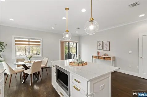 519 Walnut Street Fort Lee NJ 07024