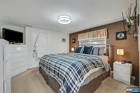 345 Grove Street New Milford NJ 07646