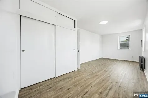 826 7th Street Secaucus NJ 07094