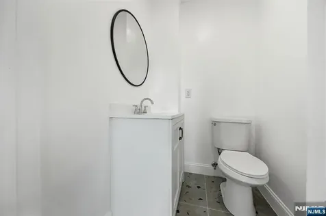 826 7th Street Secaucus NJ 07094