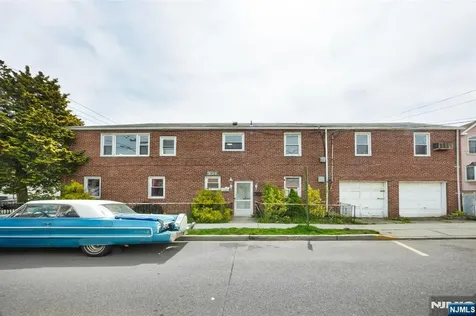 826 7th Street Secaucus NJ 07094
