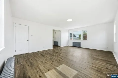 826 7th Street Secaucus NJ 07094