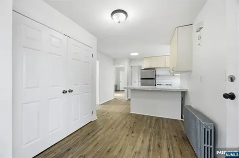 826 7th Street Secaucus NJ 07094