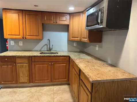 493-495 Berkeley Avenue Orange NJ 07050