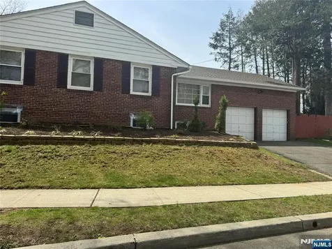 493-495 Berkeley Avenue Orange NJ 07050