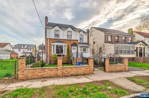 150 Hansbury Avenue Newark NJ 07112