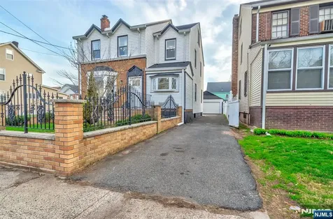 150 Hansbury Avenue Newark NJ 07112