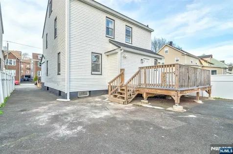 150 Hansbury Avenue Newark NJ 07112