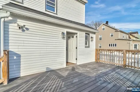 150 Hansbury Avenue Newark NJ 07112