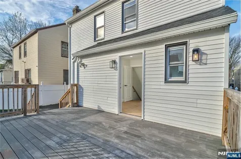 150 Hansbury Avenue Newark NJ 07112