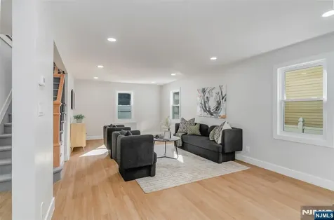 150 Hansbury Avenue Newark NJ 07112