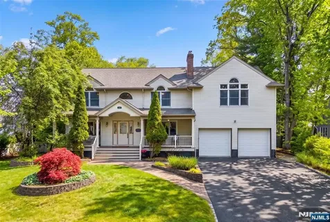 55 Canterbury Drive Ramsey NJ 07446