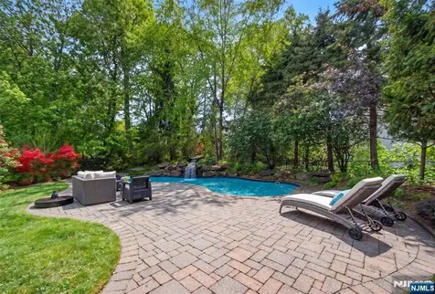 55 Canterbury Drive Ramsey NJ 07446