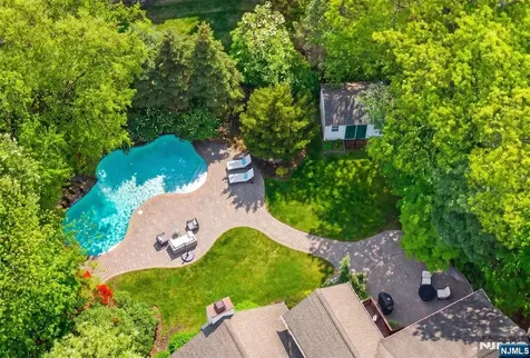 55 Canterbury Drive Ramsey NJ 07446