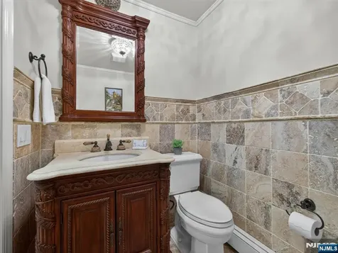 55 Canterbury Drive Ramsey NJ 07446