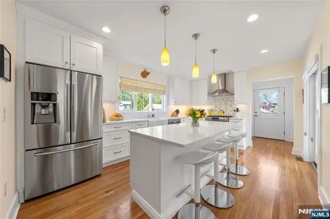 77 Oakdene Avenue Teaneck NJ 07666