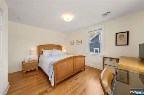77 Oakdene Avenue Teaneck NJ 07666
