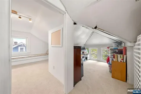 77 Oakdene Avenue Teaneck NJ 07666