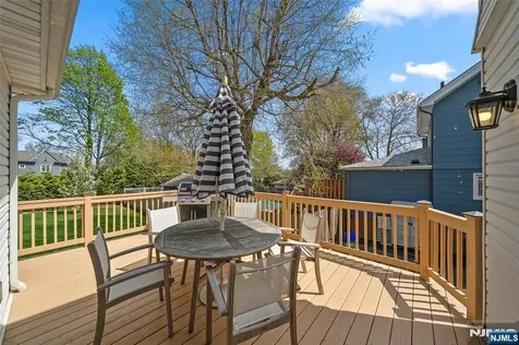 77 Oakdene Avenue Teaneck NJ 07666
