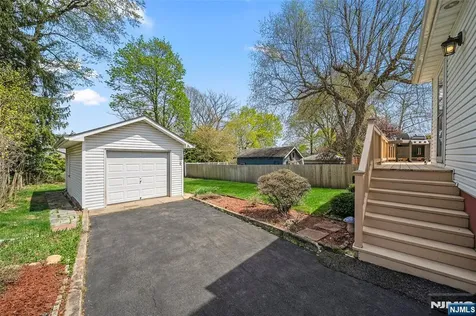 77 Oakdene Avenue Teaneck NJ 07666
