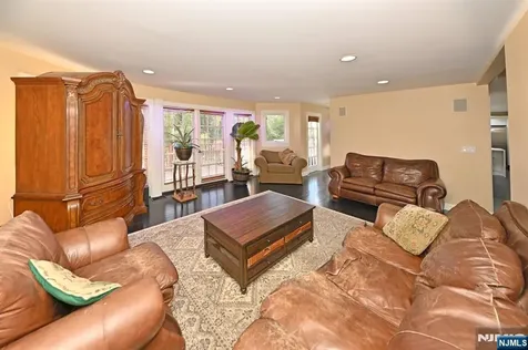 2604 Cleveland Avenue Twp Of Washington NJ 07676