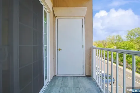 3214 Windsor Park Court Englewood NJ 07631