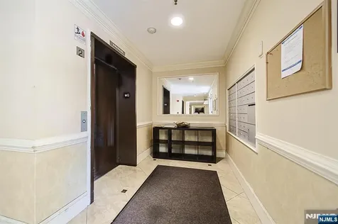 3214 Windsor Park Court Englewood NJ 07631