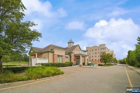 3214 Windsor Park Court Englewood NJ 07631