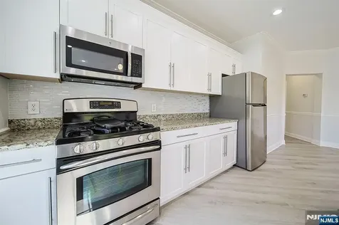 3214 Windsor Park Court Englewood NJ 07631