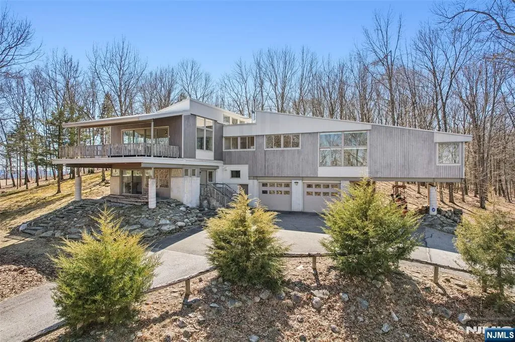 71 Sally Harden Road Sussex NJ 07461