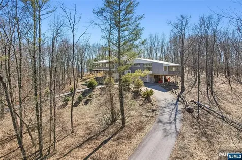 71 Sally Harden Road Sussex NJ 07461