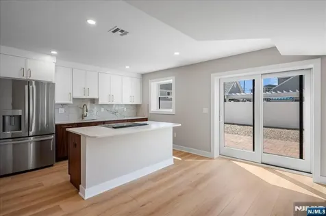 17 I Street Seaside Park NJ 08752