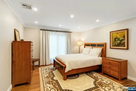610 Monroe Street Ridgewood NJ 07450
