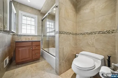 428 Fairfield Avenue Ridgewood NJ 07450