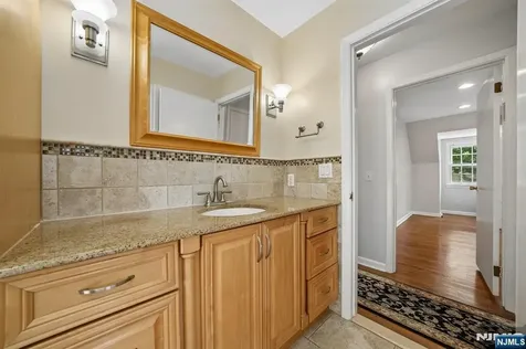 428 Fairfield Avenue Ridgewood NJ 07450