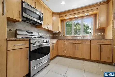 428 Fairfield Avenue Ridgewood NJ 07450